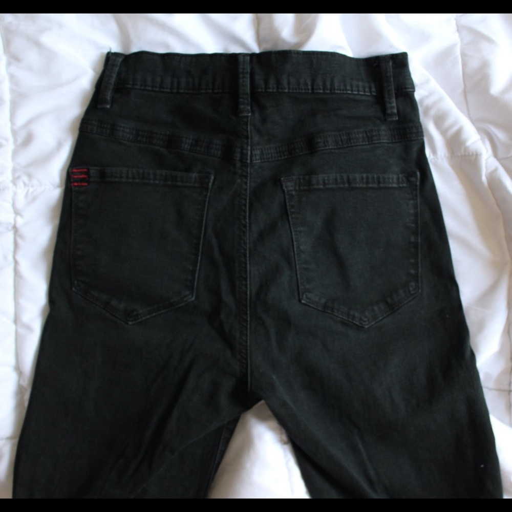 ⏳BDG HIGH RISE ⏳ - Picture 3 of 4